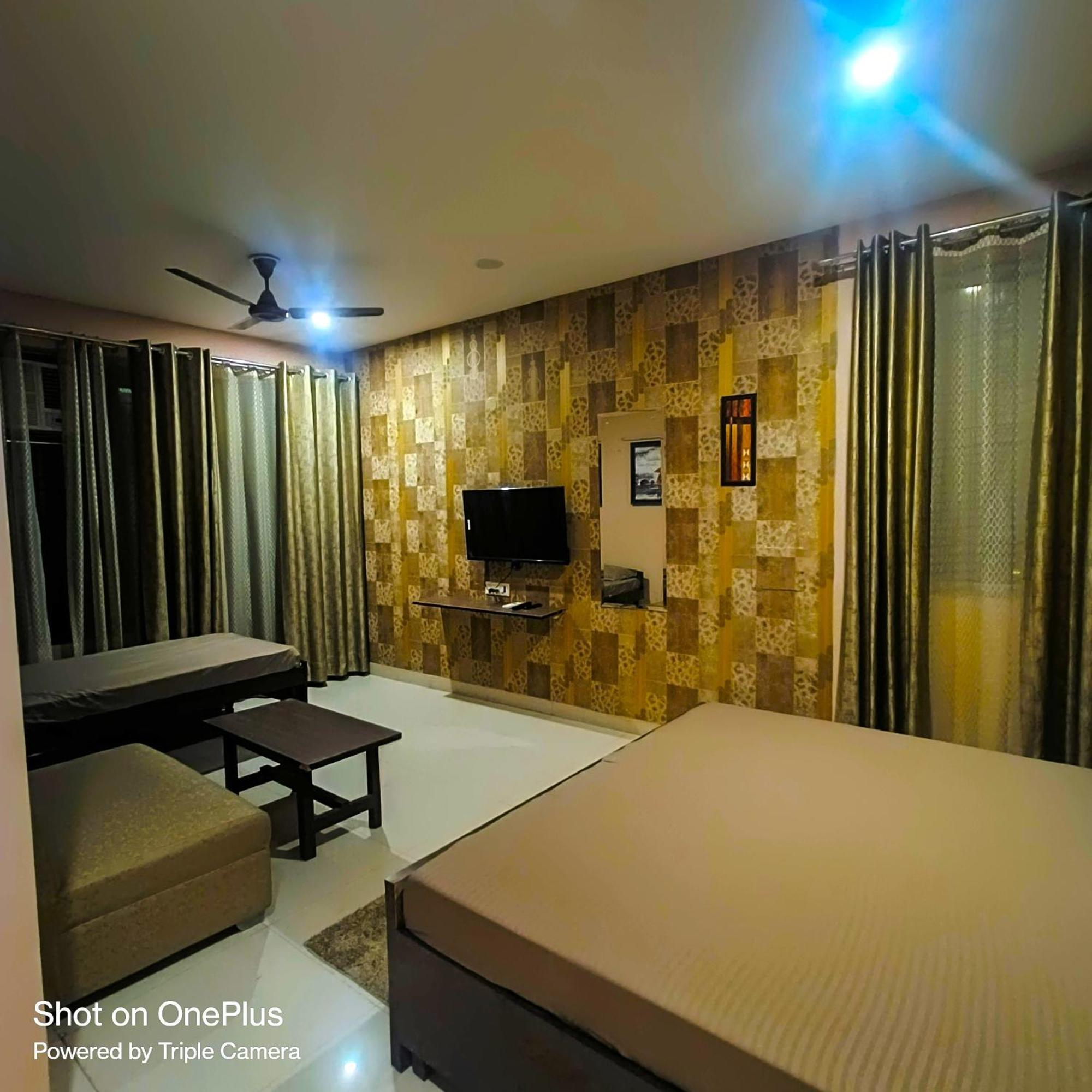 Appartamento Mi Casa Sector 47 Gurgaon Esterno foto