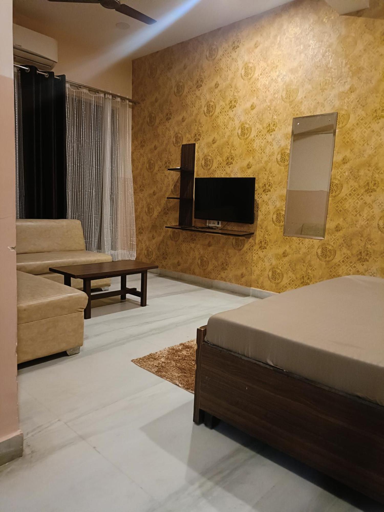 Appartamento Mi Casa Sector 47 Gurgaon Esterno foto