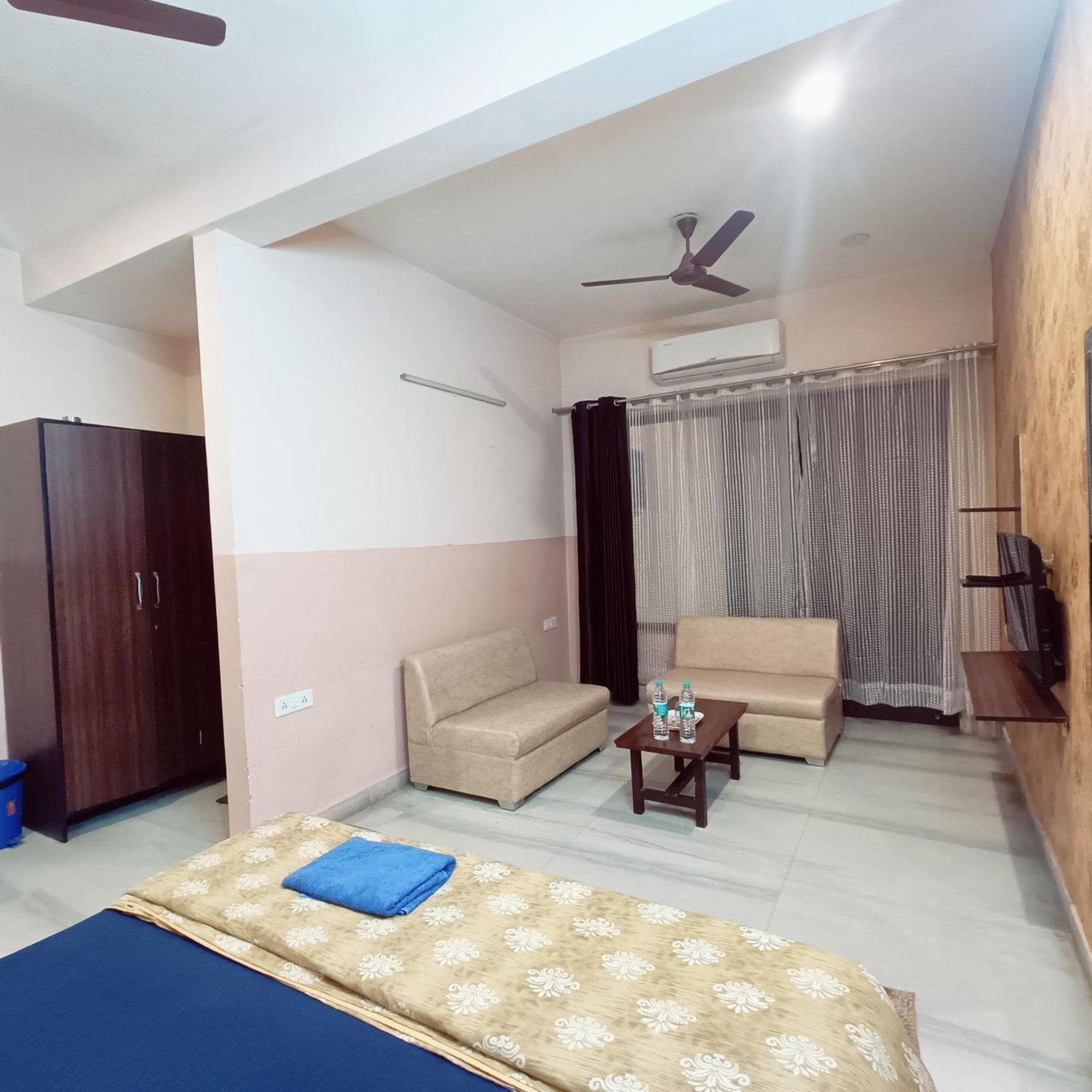 Appartamento Mi Casa Sector 47 Gurgaon Esterno foto